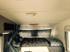 88 toyota Bed and Ceiling